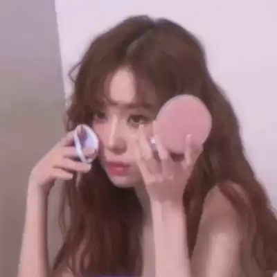 隗逸馨